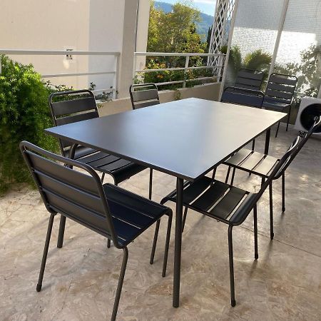 Centre ville, terrasse 20m2, plancha et vue mer Hyères Extérieur photo
