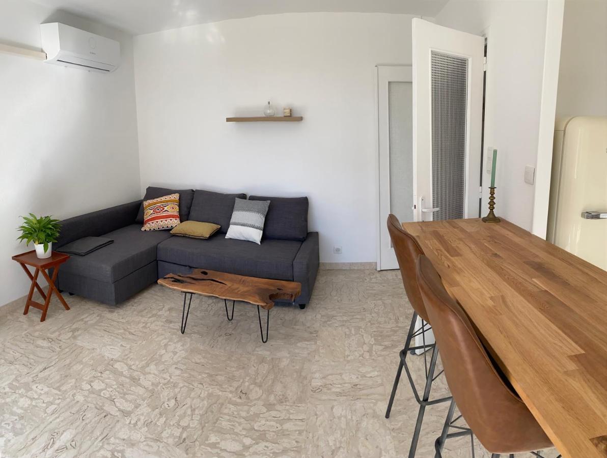 Centre ville, terrasse 20m2, plancha et vue mer Hyères Extérieur photo